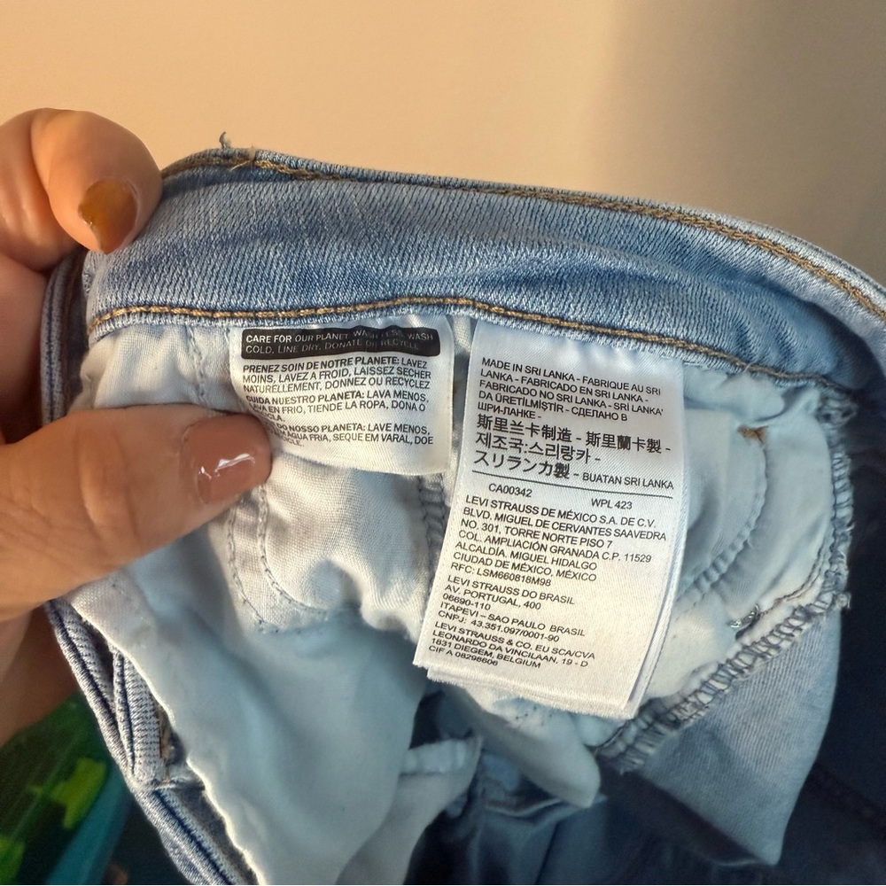 Levi's 711 SKINNY WOMEN'S JEANS SZ/ 33x30 - Picture 9 of 11